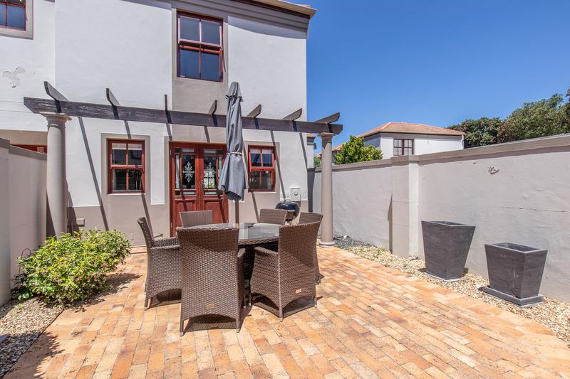 3 Bedroom Property for Sale in Kirstenhof Western Cape